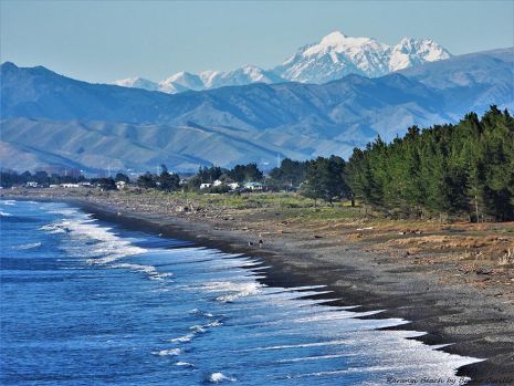 Rarangi Beach